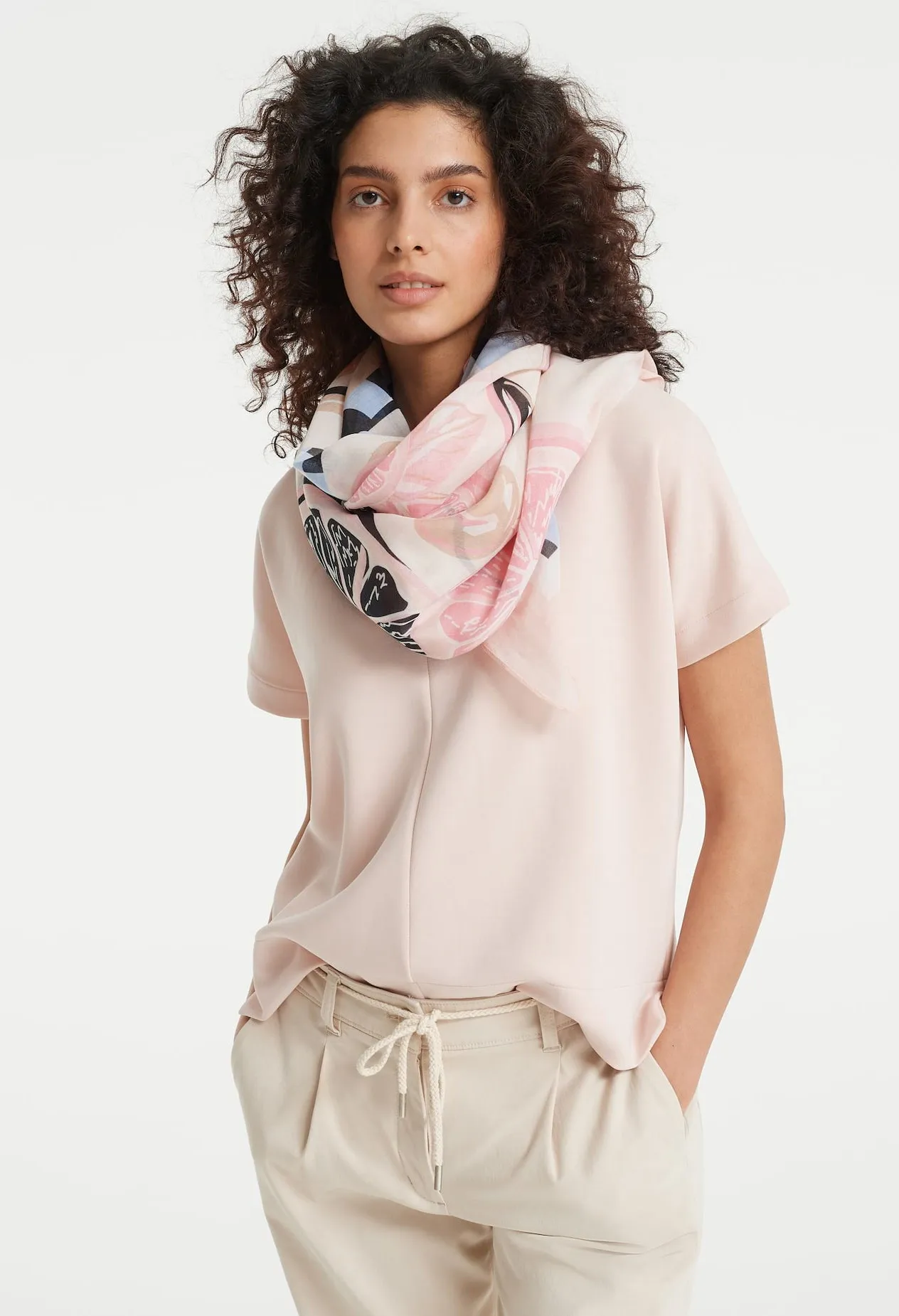 Afruity Scarf